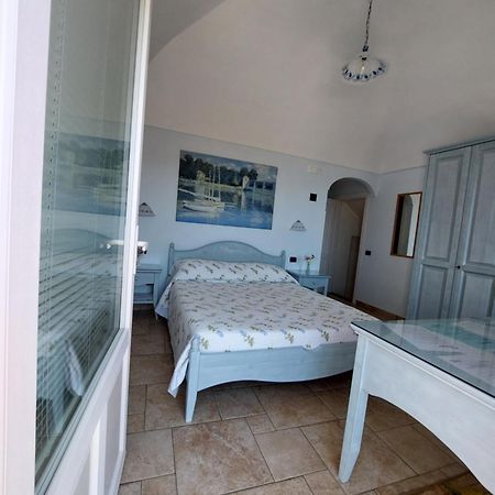 メタ Chez Chantal Bed & Breakfast エクステリア 写真