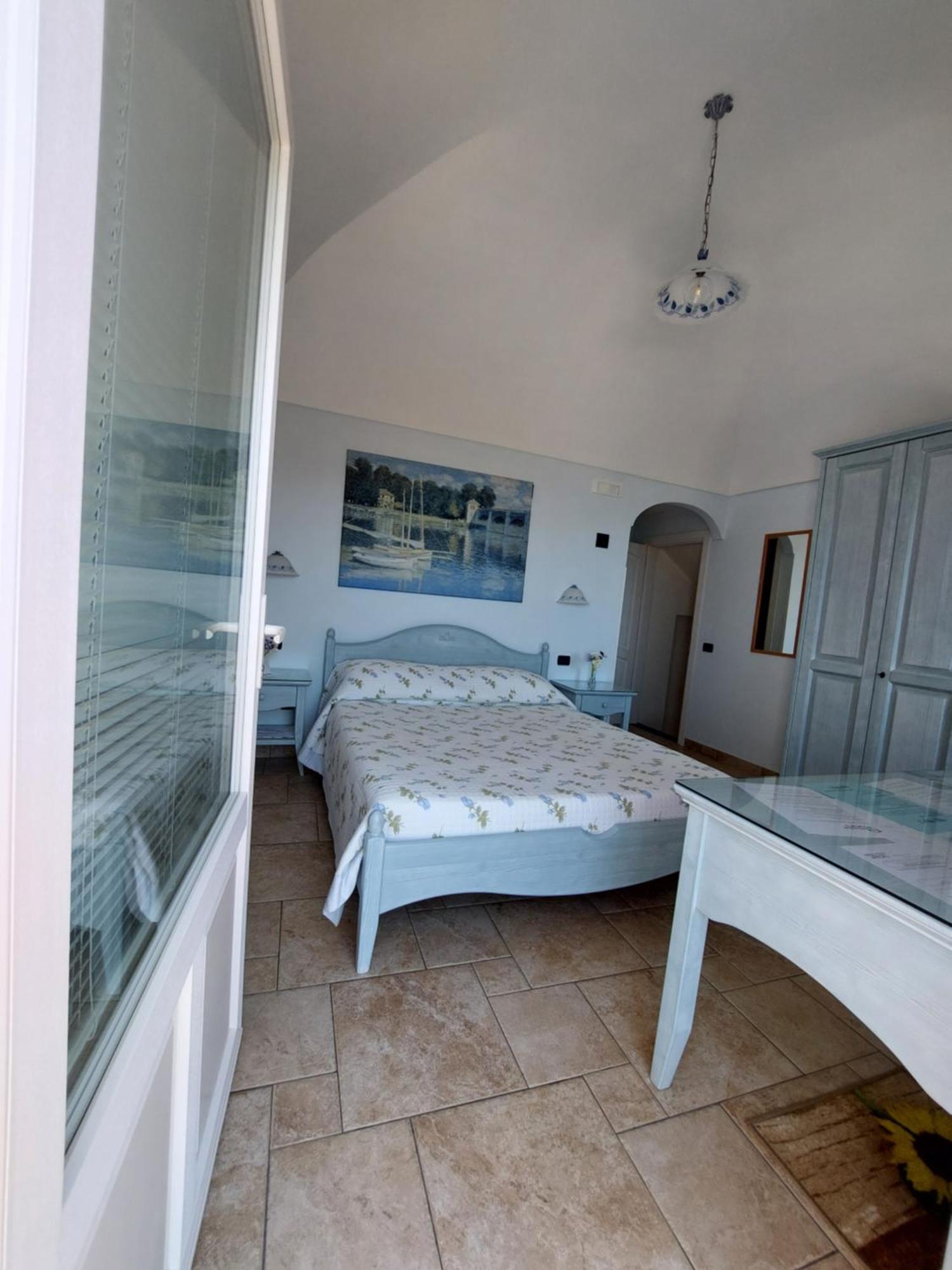 メタ Chez Chantal Bed & Breakfast エクステリア 写真