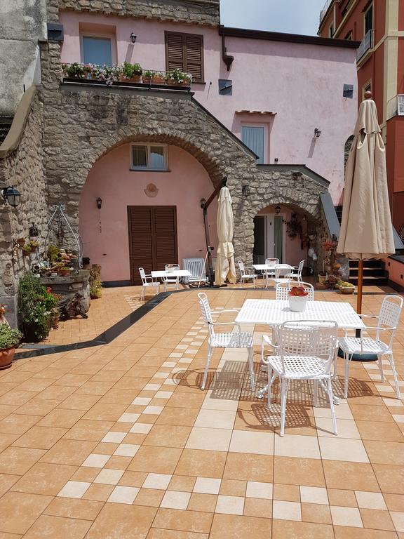 メタ Chez Chantal Bed & Breakfast エクステリア 写真