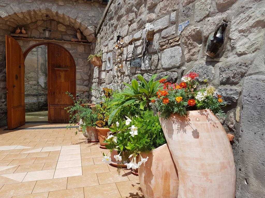 メタ Chez Chantal Bed & Breakfast エクステリア 写真
