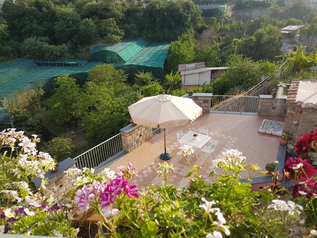 メタ Chez Chantal Bed & Breakfast エクステリア 写真